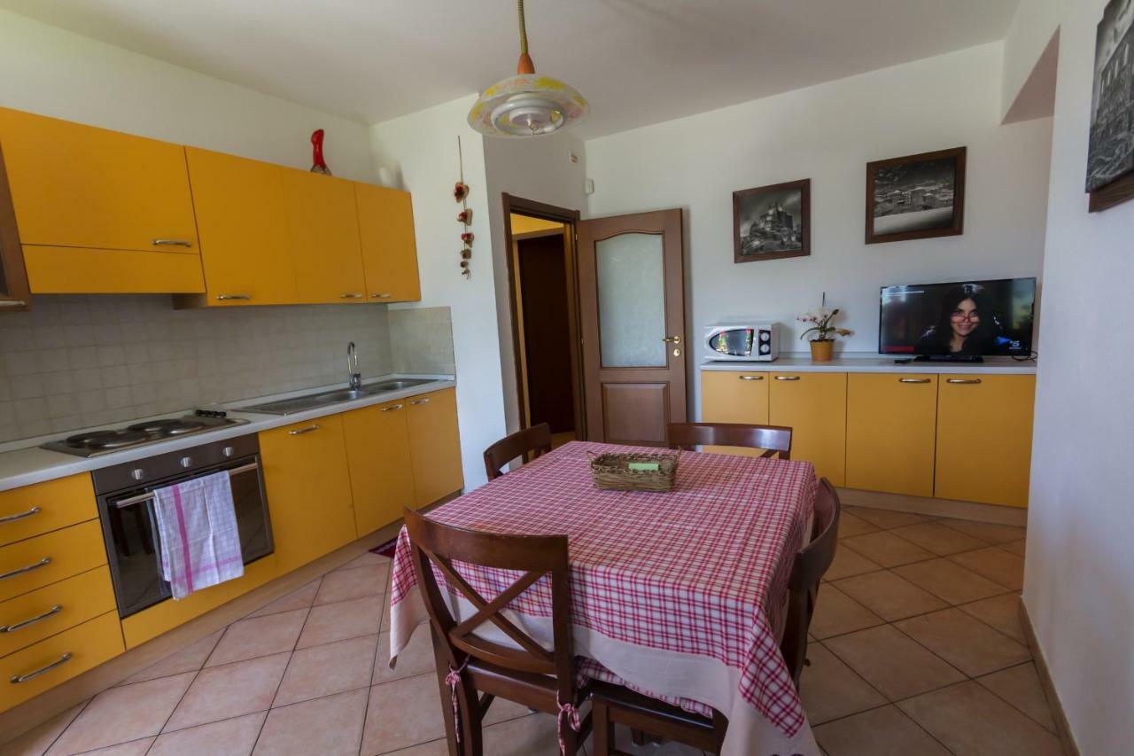 Appartement Vistarelax à Aoste Extérieur photo