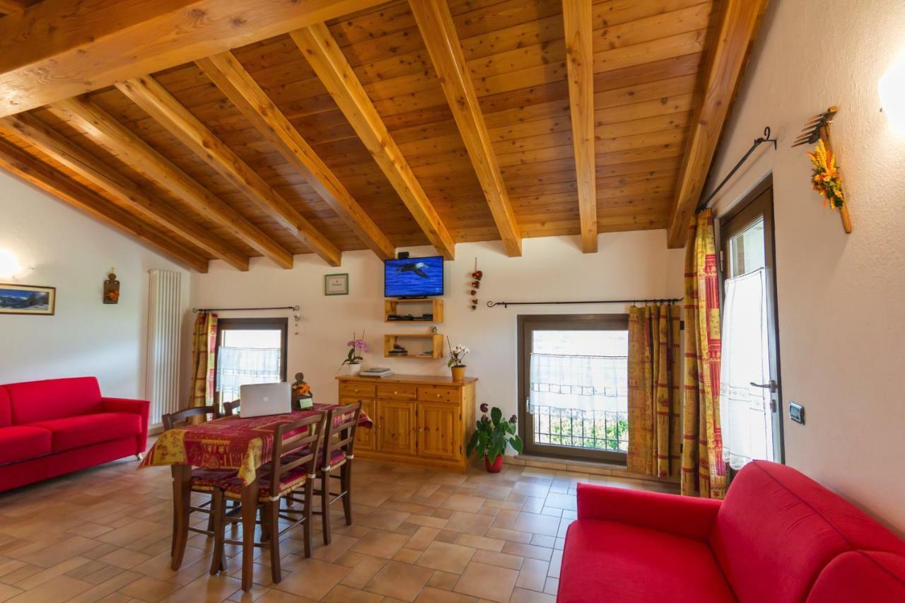 Appartement Vistarelax à Aoste Extérieur photo