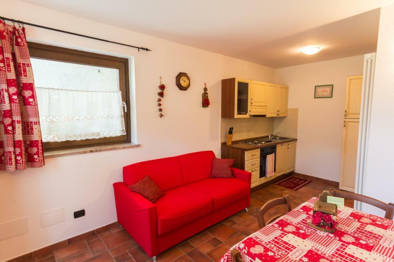 Appartement Vistarelax à Aoste Extérieur photo